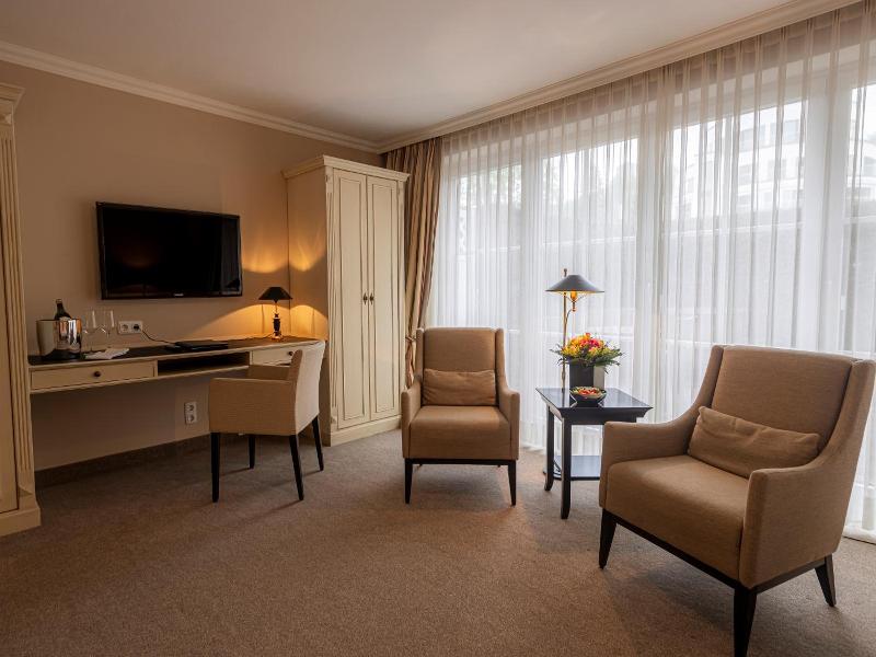 Strandhotel Fontana image