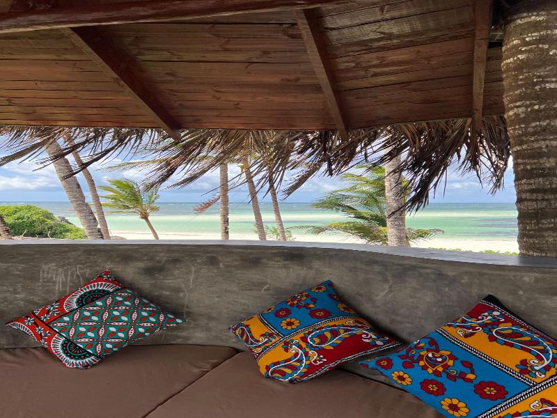 Gecko Resort image