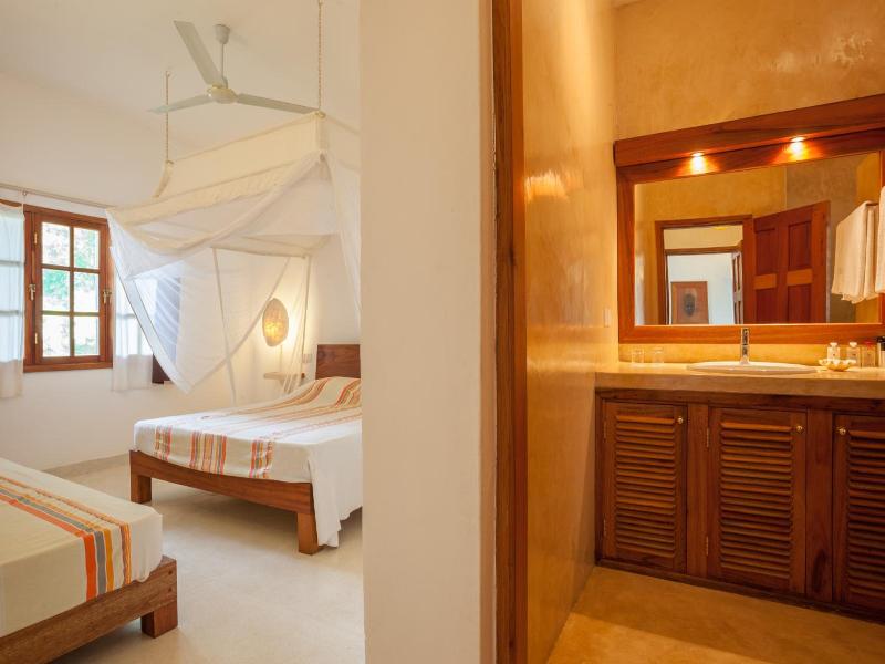 Gecko Resort image