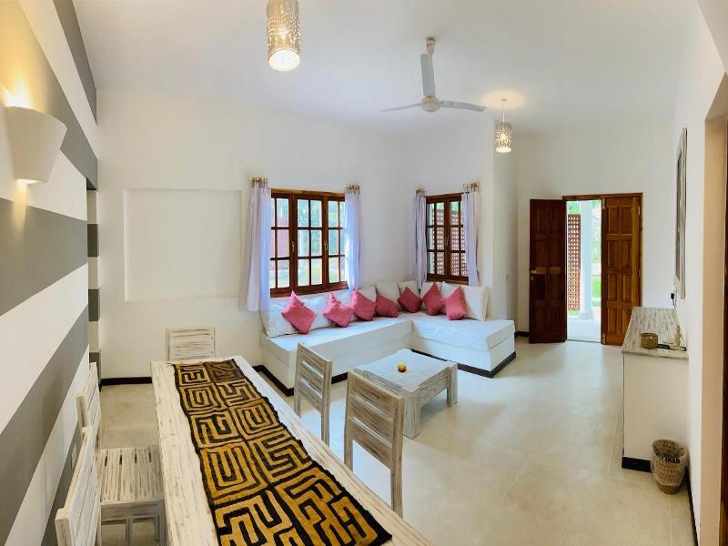 Gecko Resort image