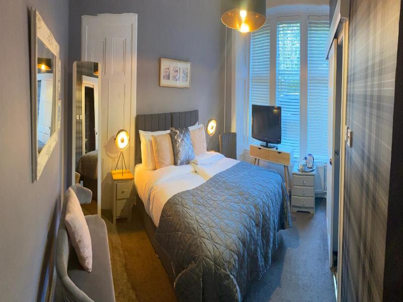 Haylie Hotel image