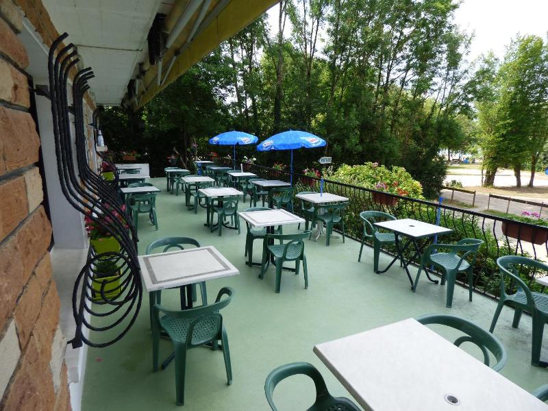 Hotel Restaurant La Chaumiere Du Lac image