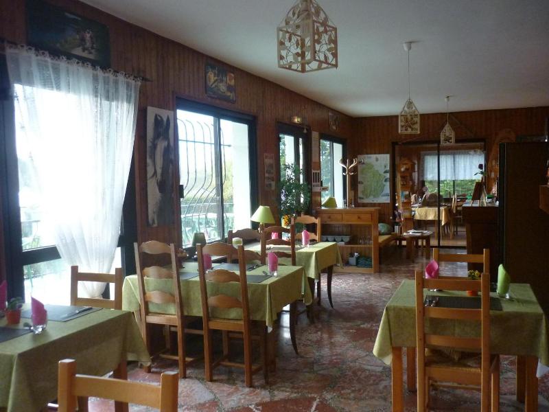 Hotel Restaurant La Chaumiere Du Lac image