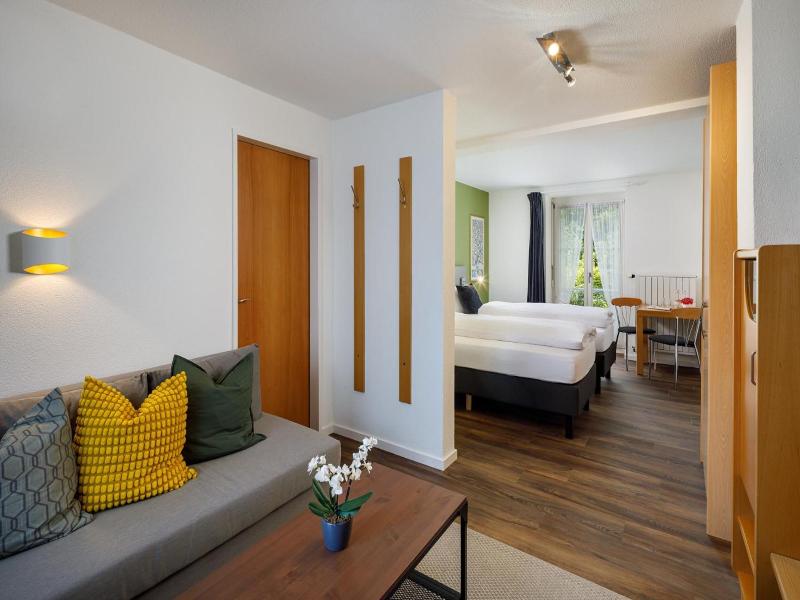 Hotel Lv Wen image