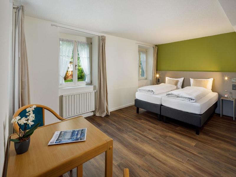 Hotel Lv Wen image