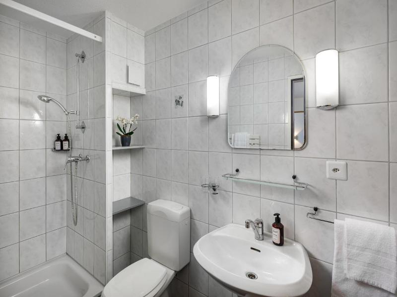 Hotel Lv Wen image