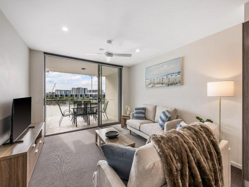 Waterline At Oceanside image