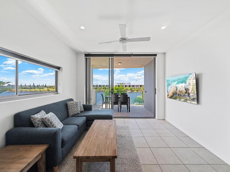 Waterline At Oceanside image