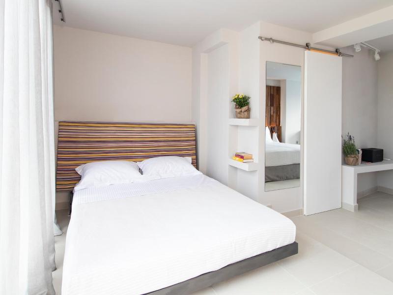 Bespoke House Athens image