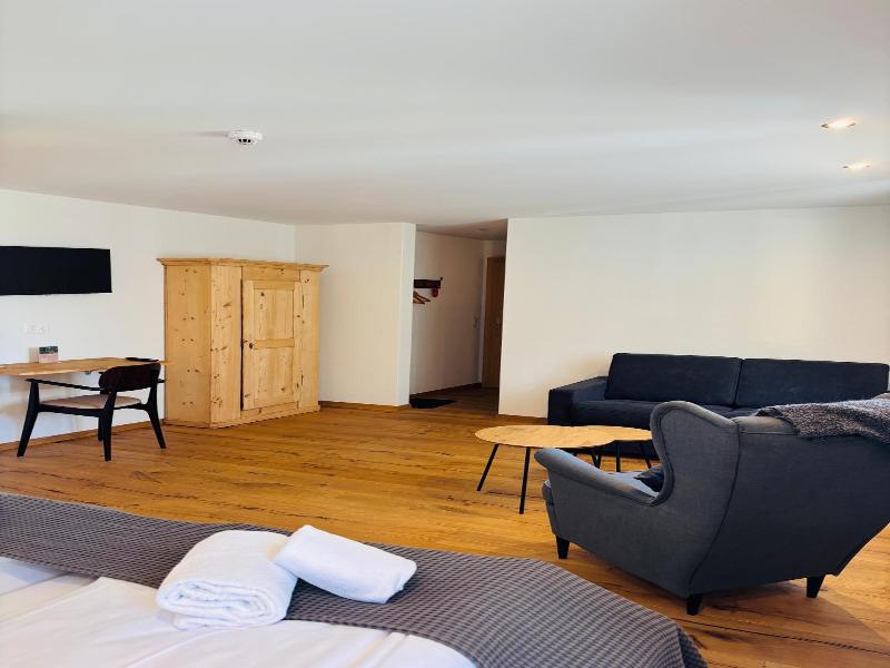 Typically Swiss Hotel Ermitage image