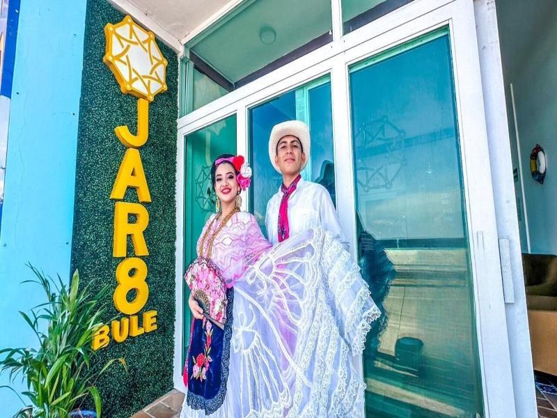 Hotel Jar8 Bule
