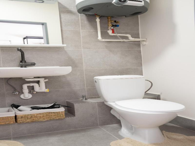 White Wolf House Hostel Apartments image