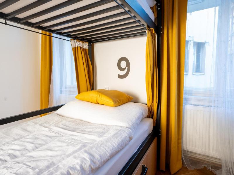 White Wolf House Hostel Apartments image