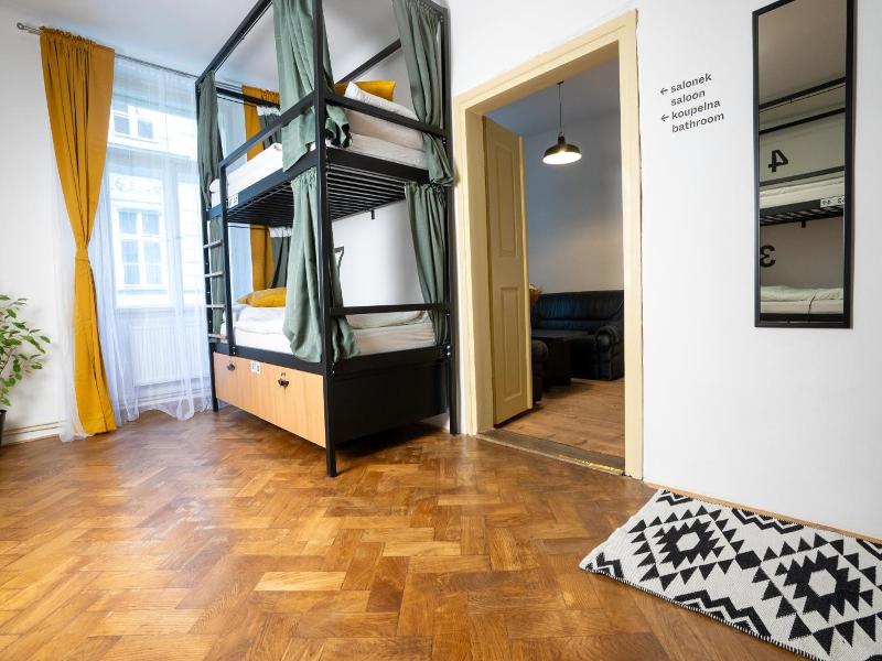 White Wolf House Hostel Apartments image