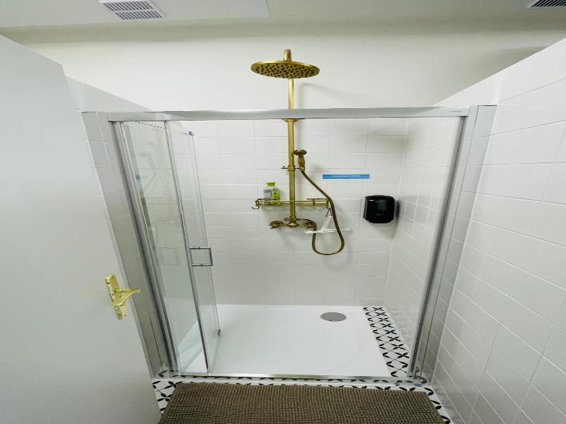 White Wolf House Hostel Apartments image