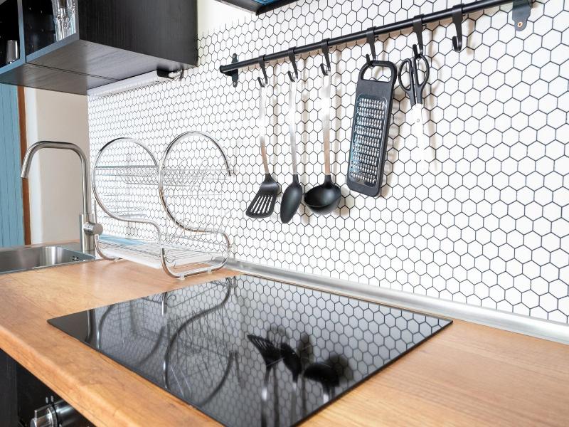 White Wolf House Hostel Apartments image