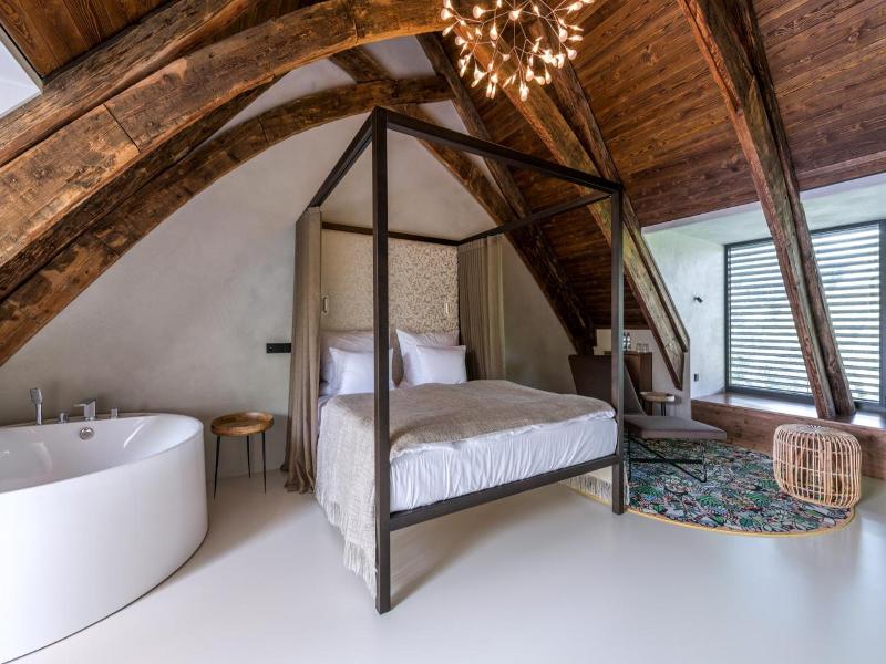Yard Resort image