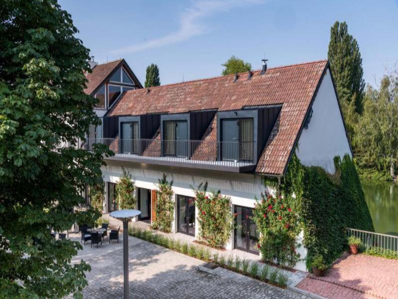 Yard Resort image