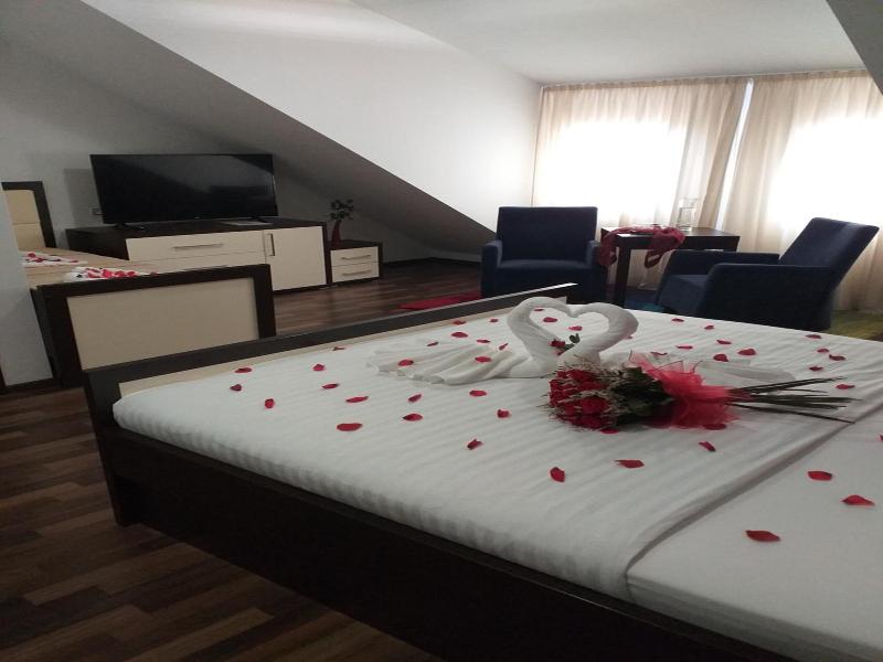 Hotel Corona image