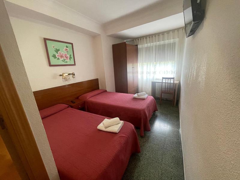 Hostal Cumbre image