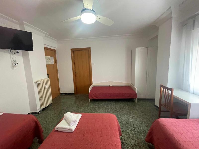 Hostal Cumbre image