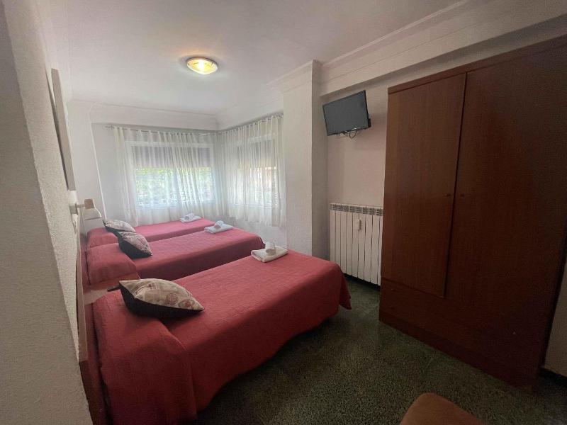 Hostal Cumbre image