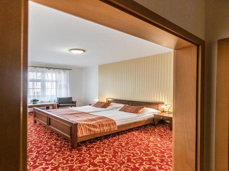 Hotel U Zlatv Ho Kohouta image