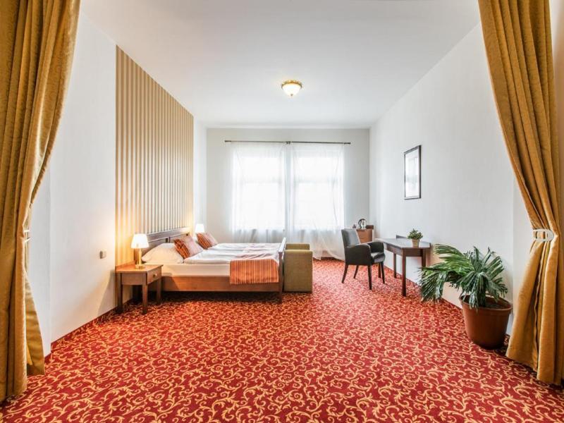 Hotel U Zlatv Ho Kohouta image