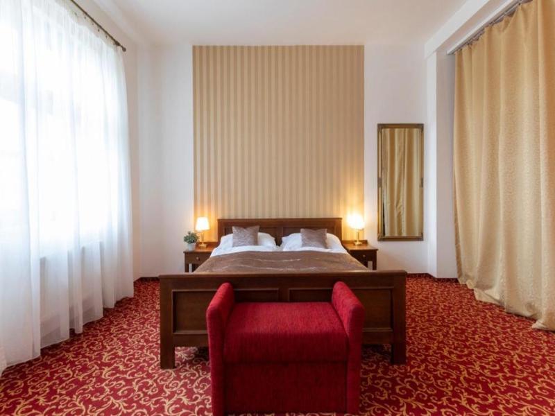 Hotel U Zlatv Ho Kohouta image