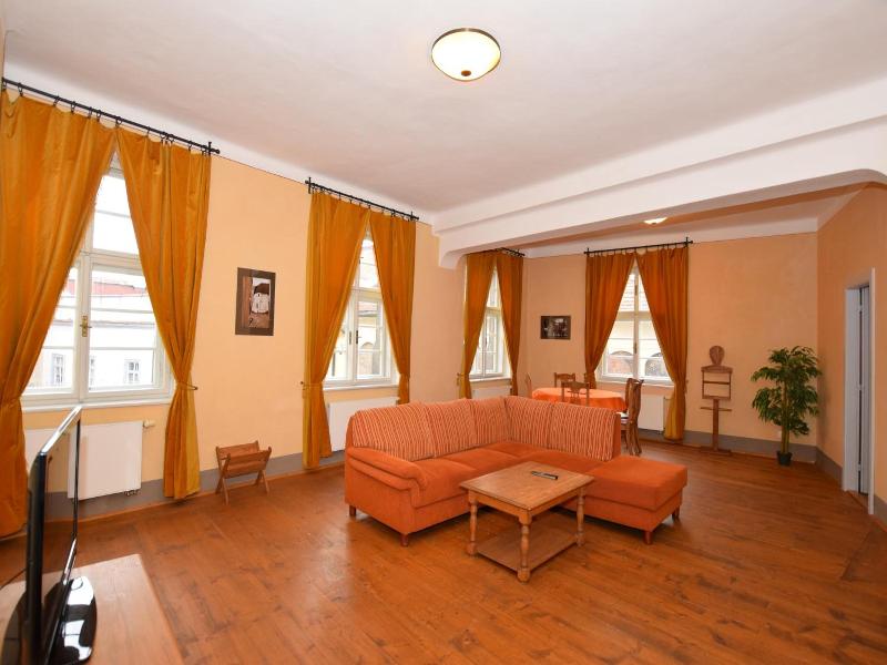Pension Zv Meckv Apartmv Castle Apartments image