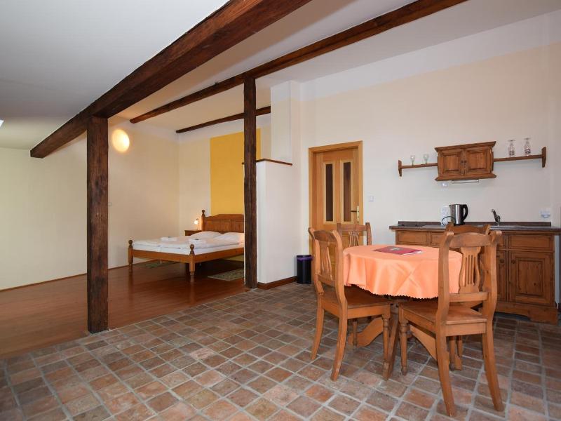 Pension Zv Meckv Apartmv Castle Apartments image