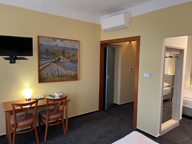 Hotel Praha Liberec image