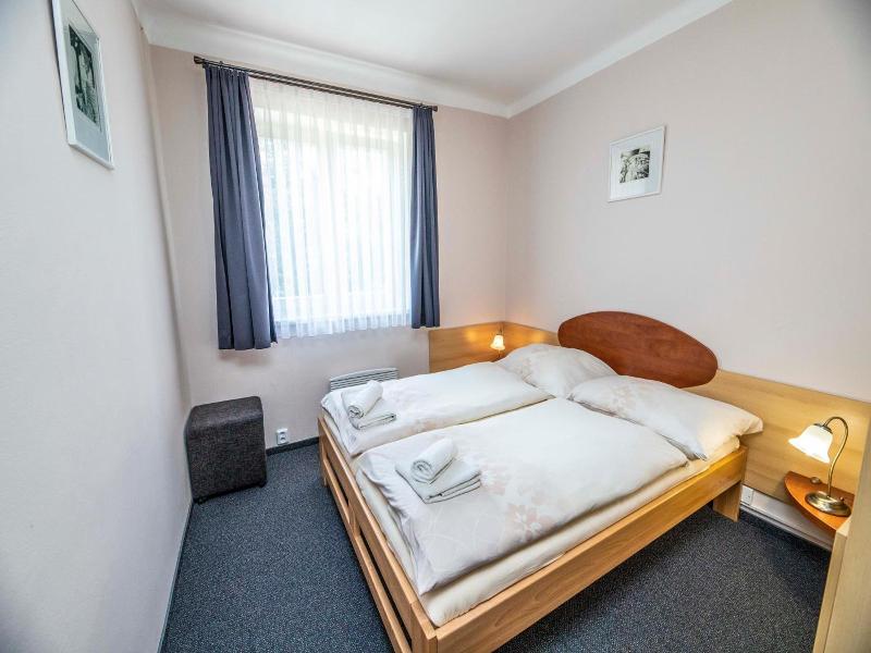 Parkhotel Skalnv M Osto image