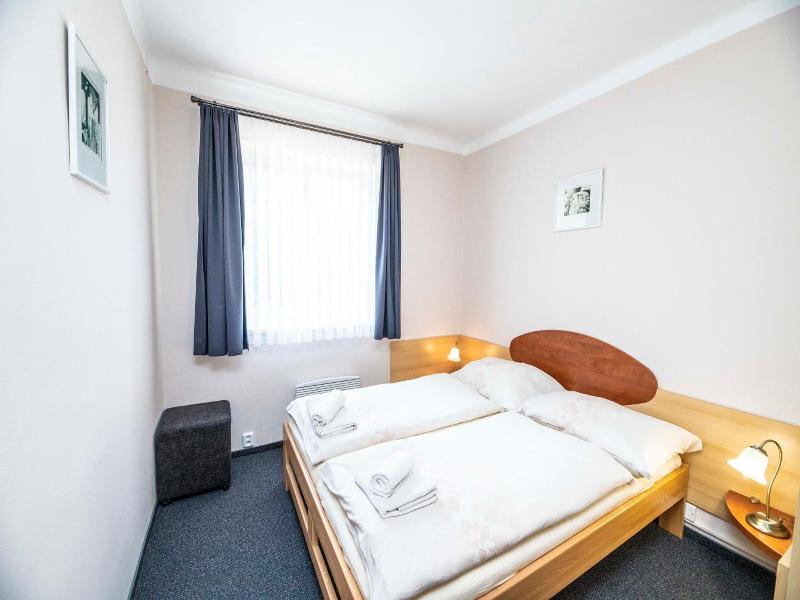 Parkhotel Skalnv M Osto image