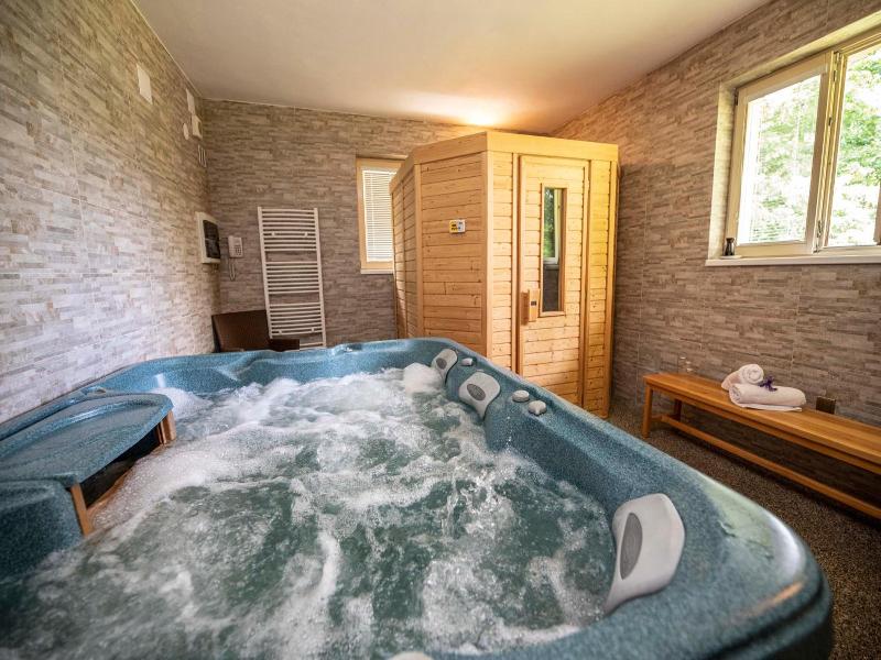 Parkhotel Skalnv M Osto image