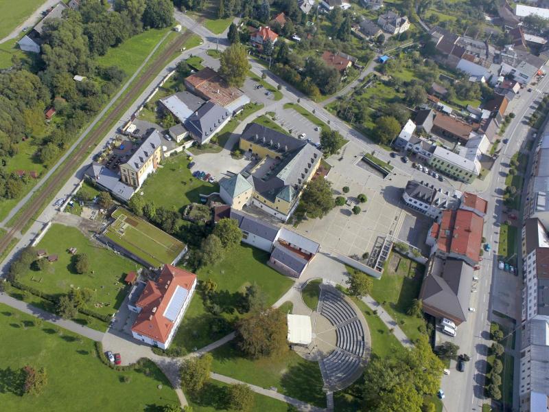Hotel Zv Mek Velkv Byst Oice image