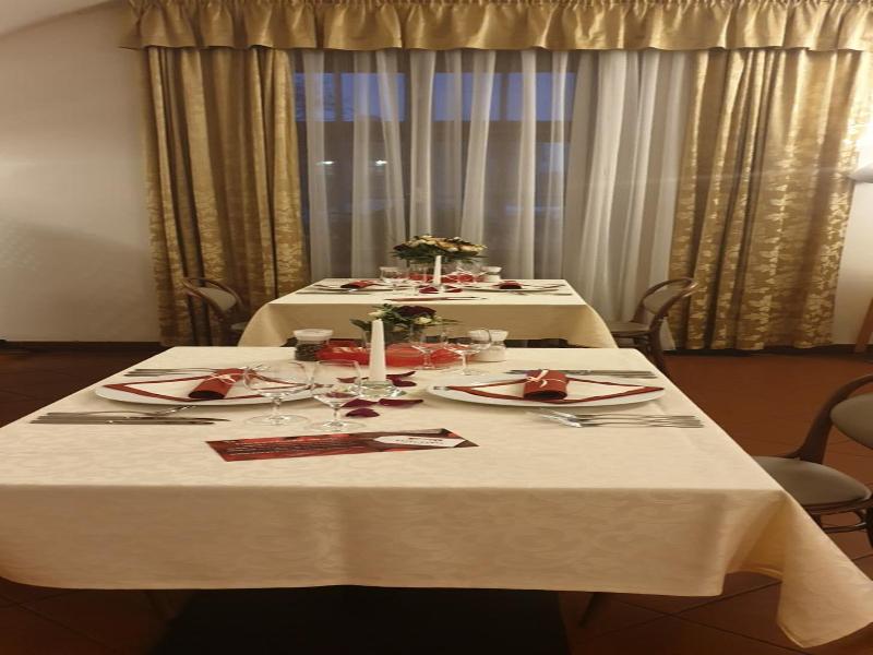 Hotel Zv Mek Velkv Byst Oice image