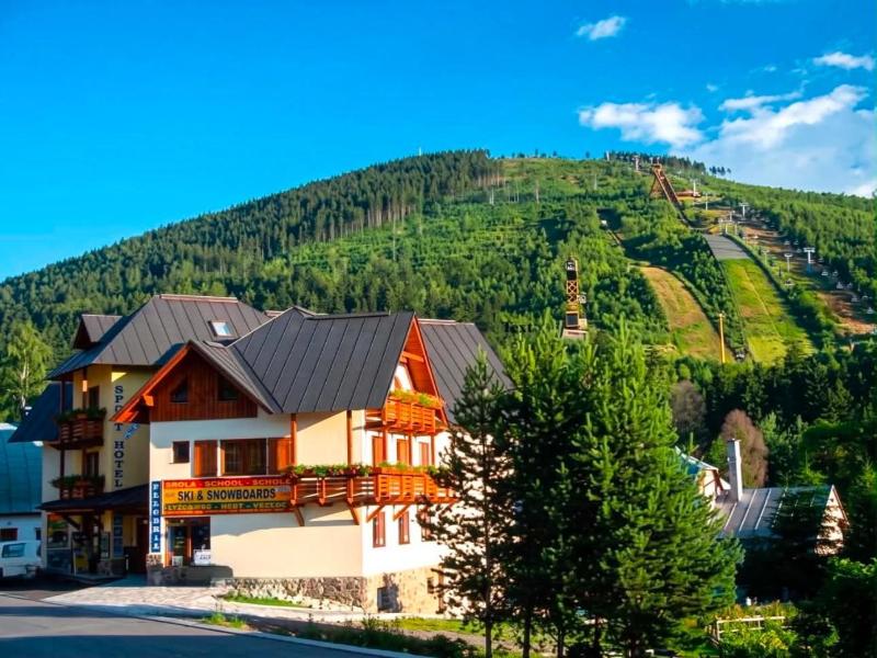 Sport Hotel Pomi image