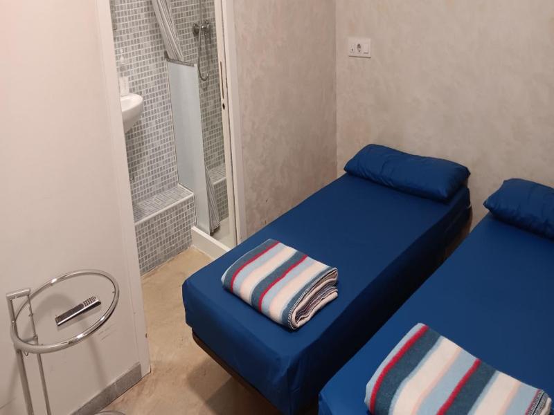 Albergue Santiago Apostol image