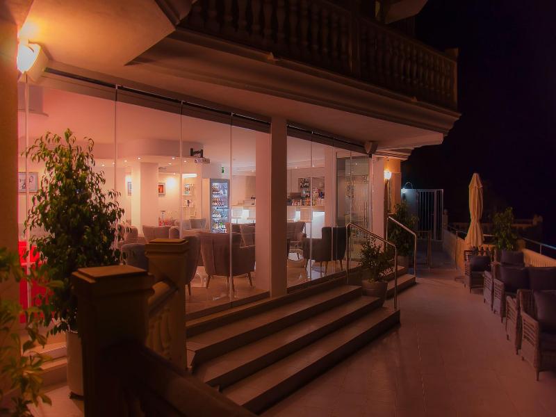 Aparthotel Ola Blanca image