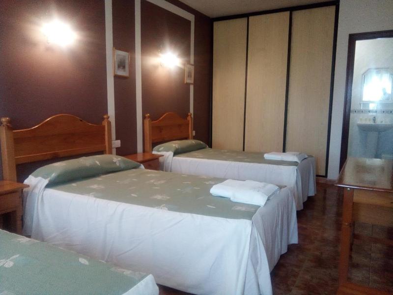 Hotel Restaurante Las Camelias image