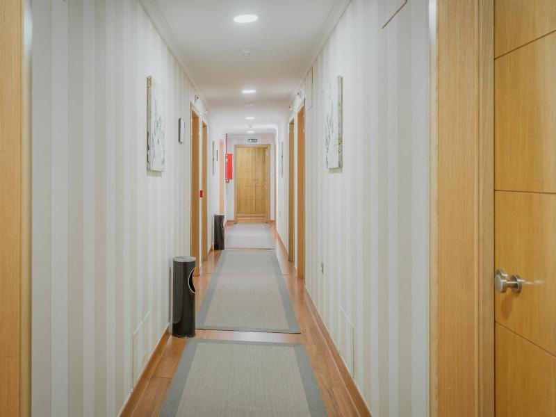 Hotel Reina Isabel image
