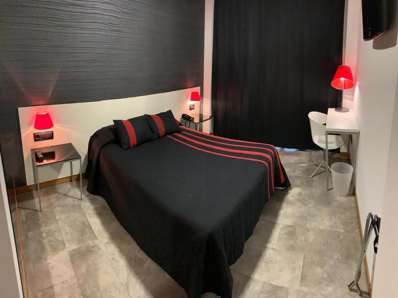 La Suite Hotel image