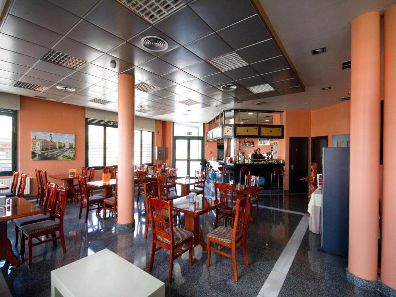 Hotel Los 5 Pinos image