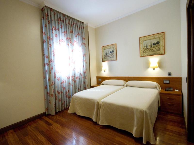 Hotel Los 5 Pinos image