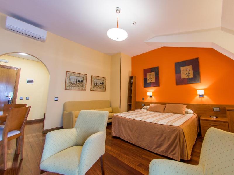 Hotel Los 5 Pinos image