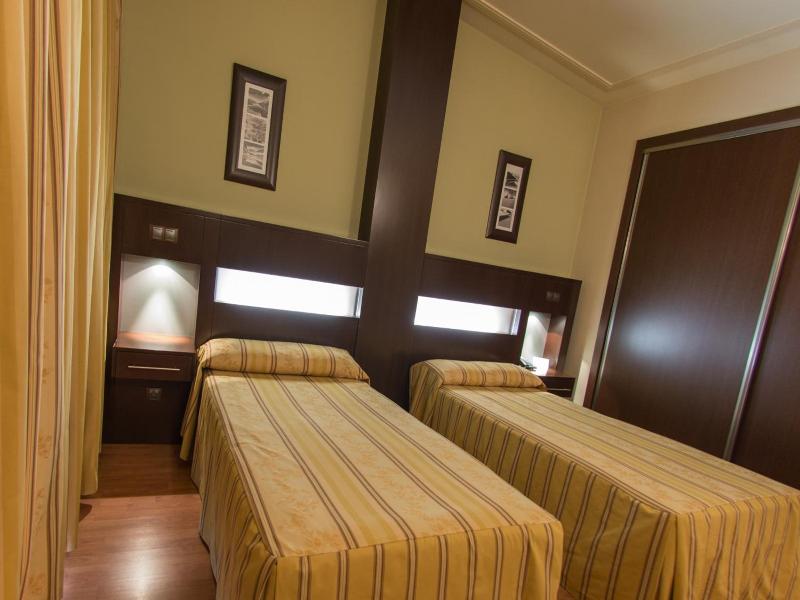 Hotel Los 5 Pinos image