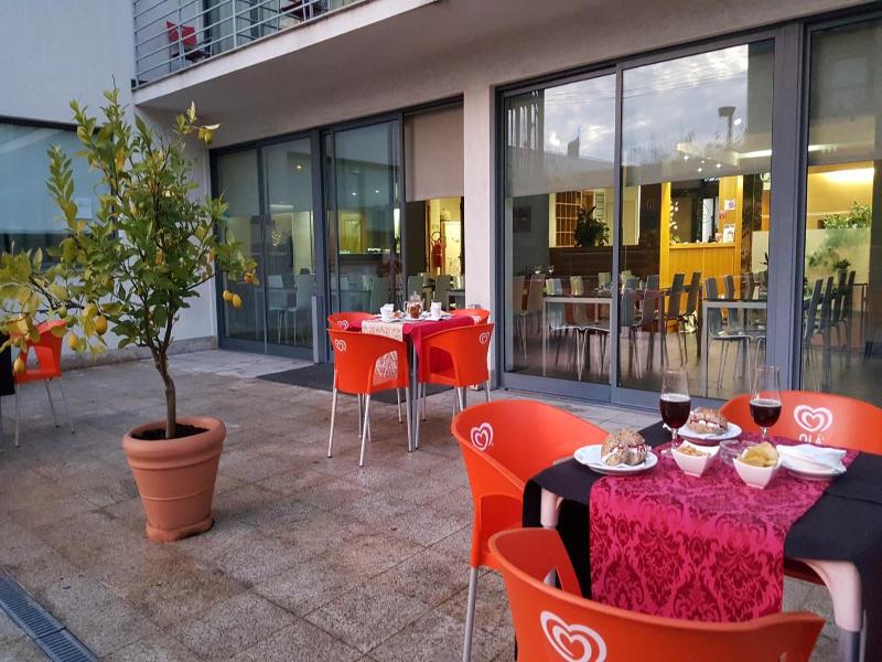 Hotel Jose Alberto image