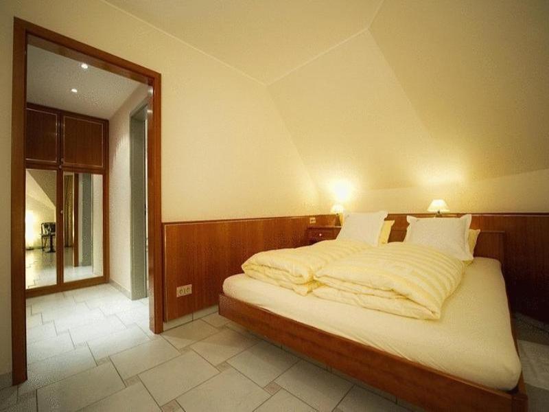 Hotel Restaurant Moris image