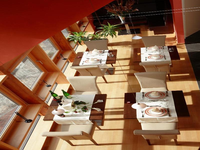 Hv Tel Restaurant Victor Hugo image